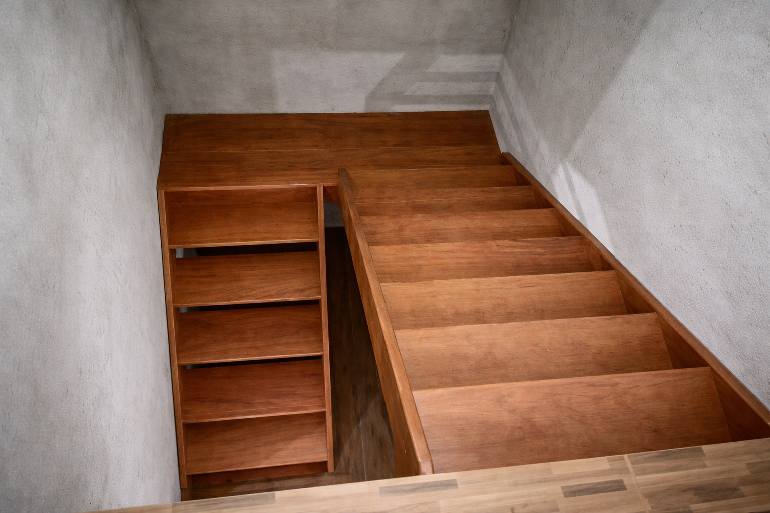 Måttbesälld trappa av Eknäs Entreprenad i Nacka